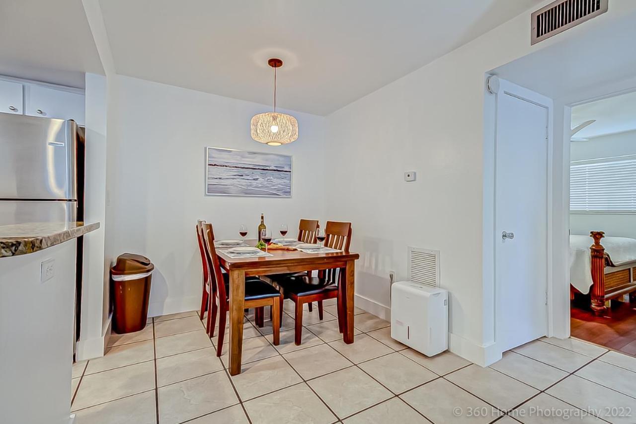 Twins Inn & Apartments St. Pete Beach Dış mekan fotoğraf
